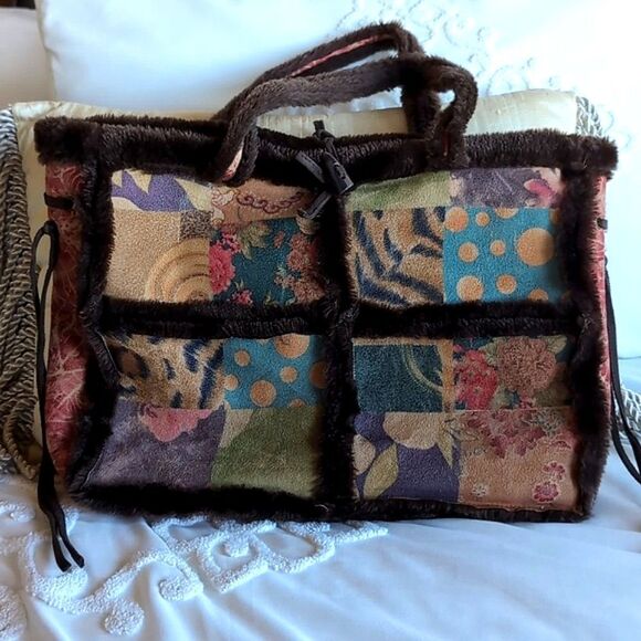 LAPIS Faux Fur and Chamois Cloth Tote - Picture 1 of 11